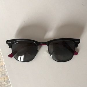 Rayban glasses, burgundy inside.